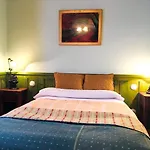 Spacious House In Navarredonda, Mountain View
