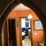 Spacious House In Navarredonda, Mountain View بيت للعطل