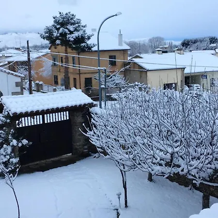 度假居 Spacious House In Navarredonda, Mountain View 纳瓦雷东达德格雷多斯