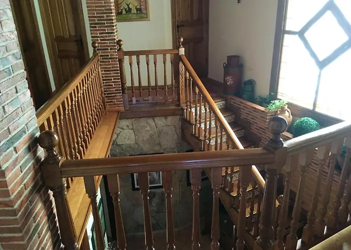 Spacious House In Navarredonda, Mountain View Holiday home