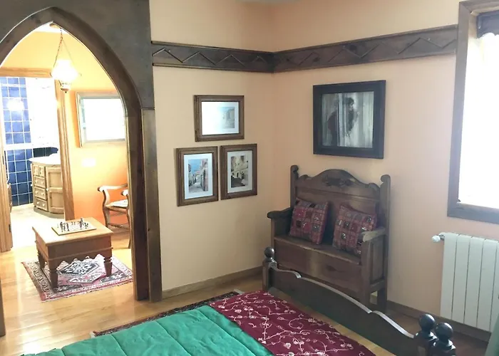Spacious House In Navarredonda, Mountain View Navarredonda de Gredos