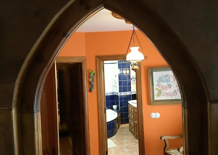 Spacious House In Navarredonda, Mountain View Holiday home